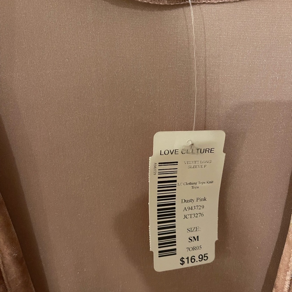 Velvet shall 🎀 - Picture 3 of 4